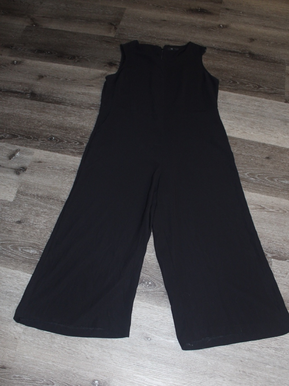 Simply Vera Vera Wang Black Sleeveless Wide-Leg Jumpsuit